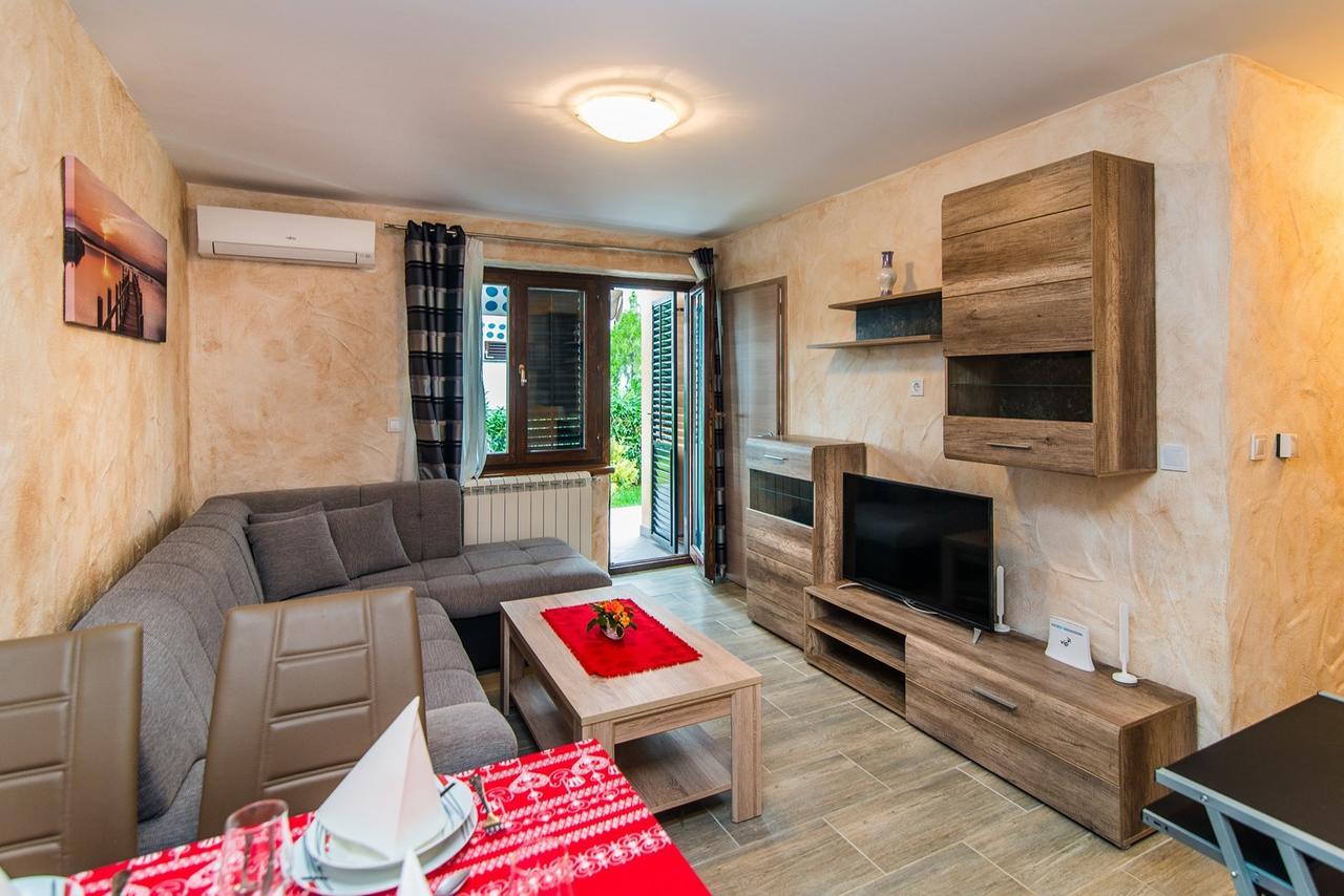 Apartment Stela Poreč Extérieur photo