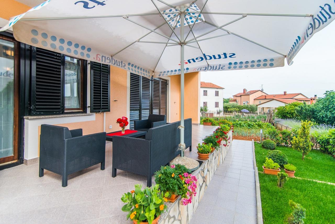 Apartment Stela Poreč Extérieur photo