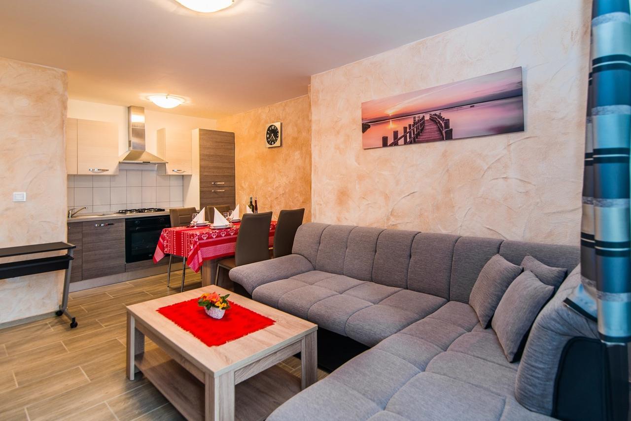 Apartment Stela Poreč Extérieur photo
