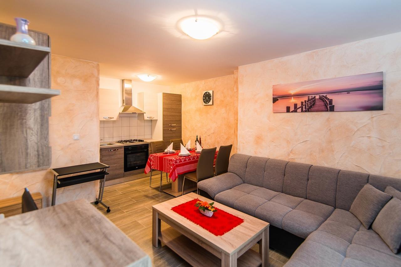 Apartment Stela Poreč Extérieur photo